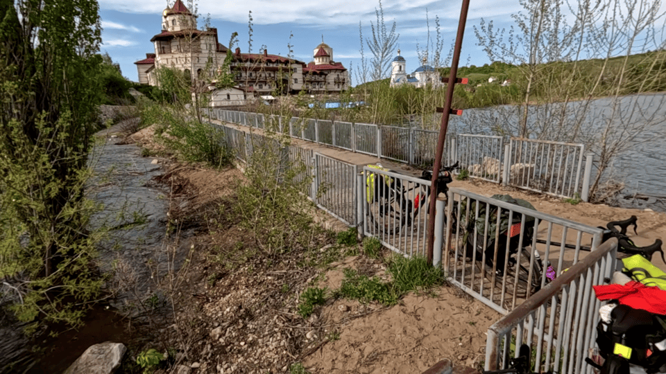 Фото: Монастырь в Винновке